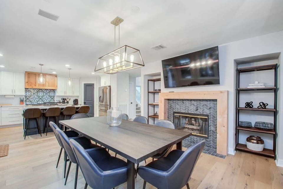 We believe that where you eat is just as important as what you eat, so we’ve designed this dining room to provide you with a restaurant-like environment!