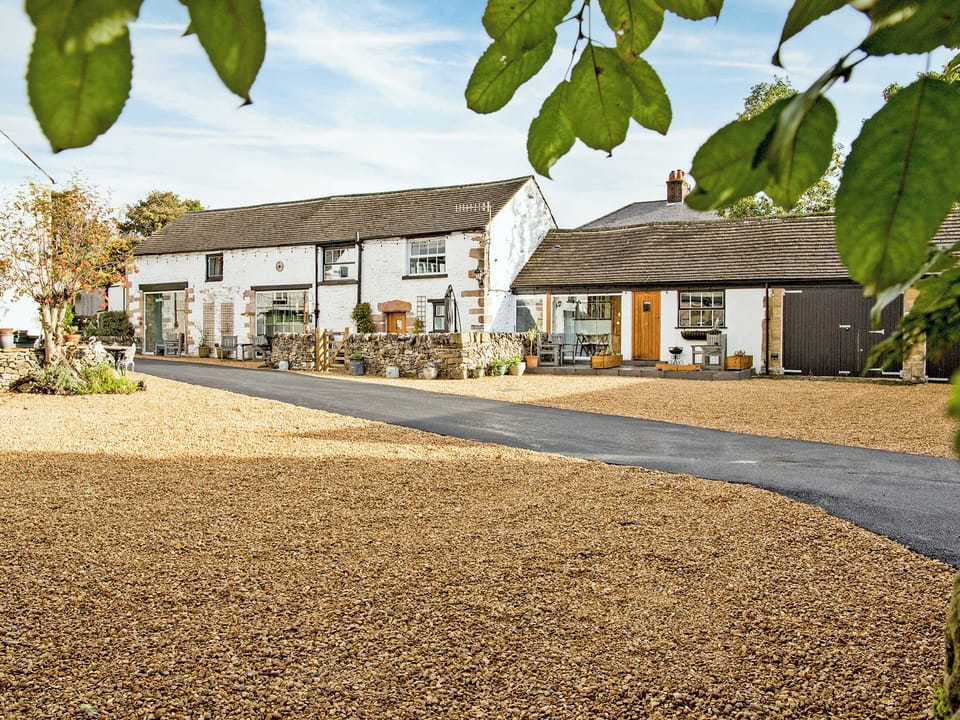 Setting | Walnut Cottage - Hawthorn Farm, Buxton