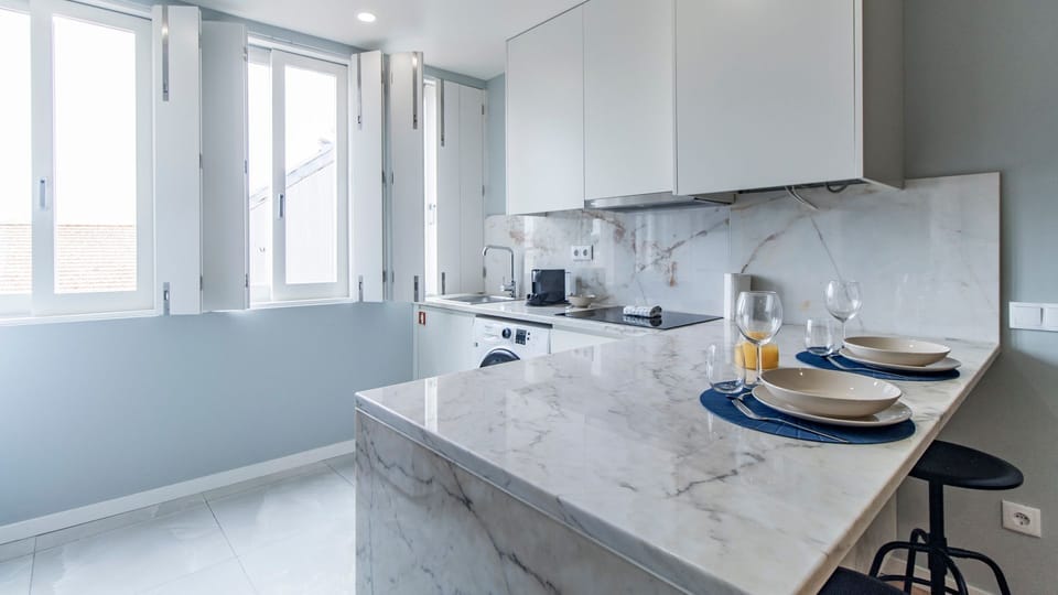 Prepare and enjoy your meals in our fully equipped kitchenette #bright #functional