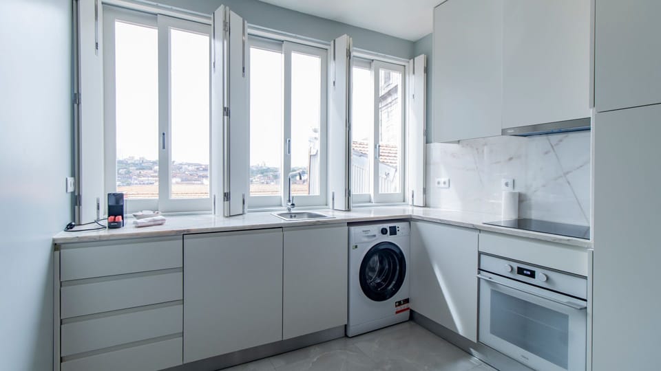 Prepare and enjoy your meals in our fully equipped kitchenette #bright #functional
