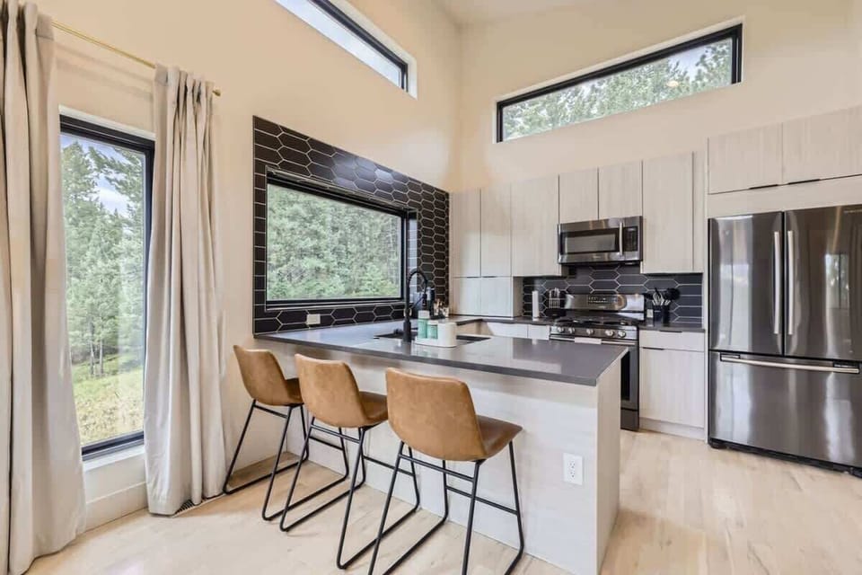 From cookware to spices, this kitchen has all the tools to make cooking easy.