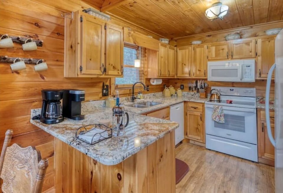 Fully Equipped Kitchen to make the Meals you Love