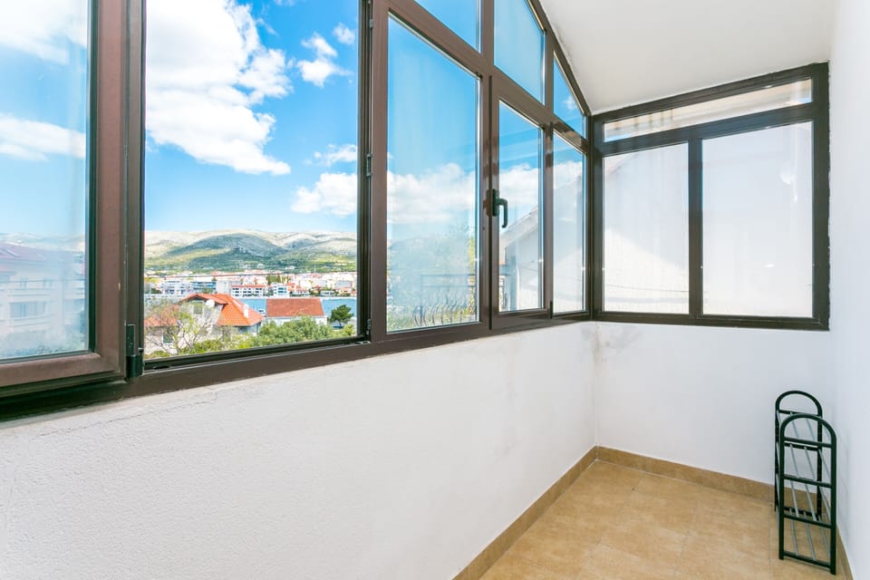 Balcony 2