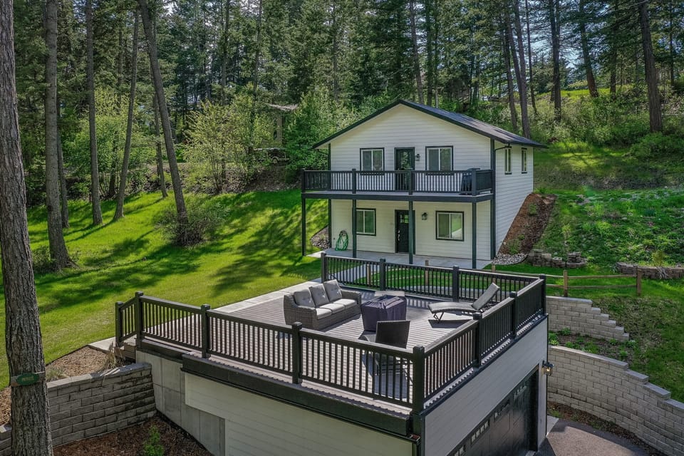 Welcome to Lake Blaine Hideaway