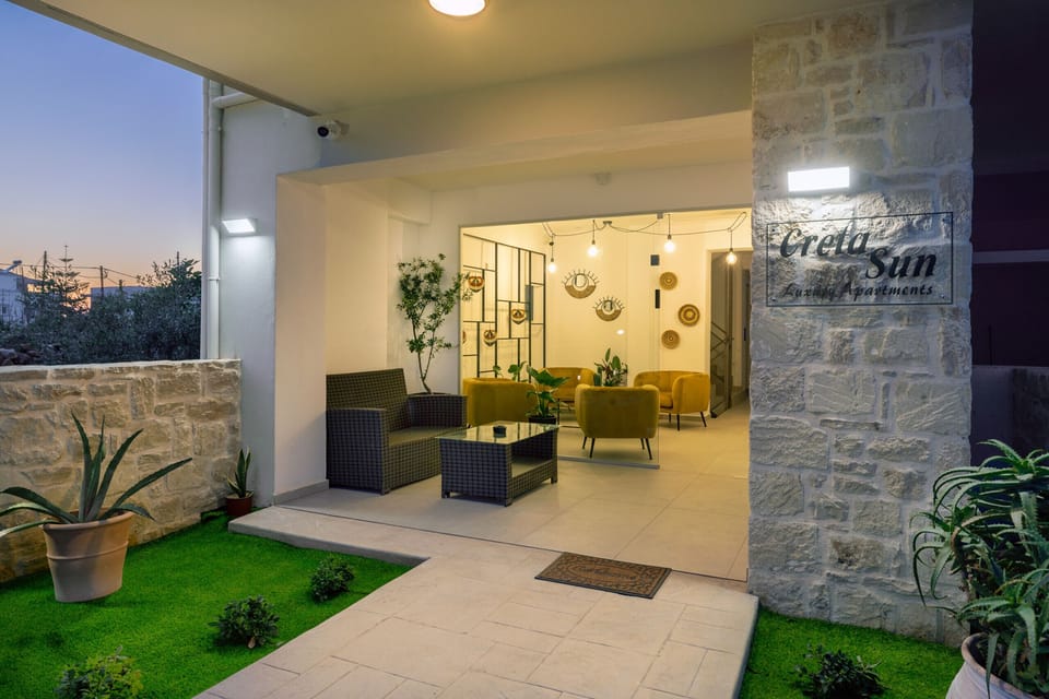 Creta Sun,101 Luxury Studio, Welcoming Lobby
