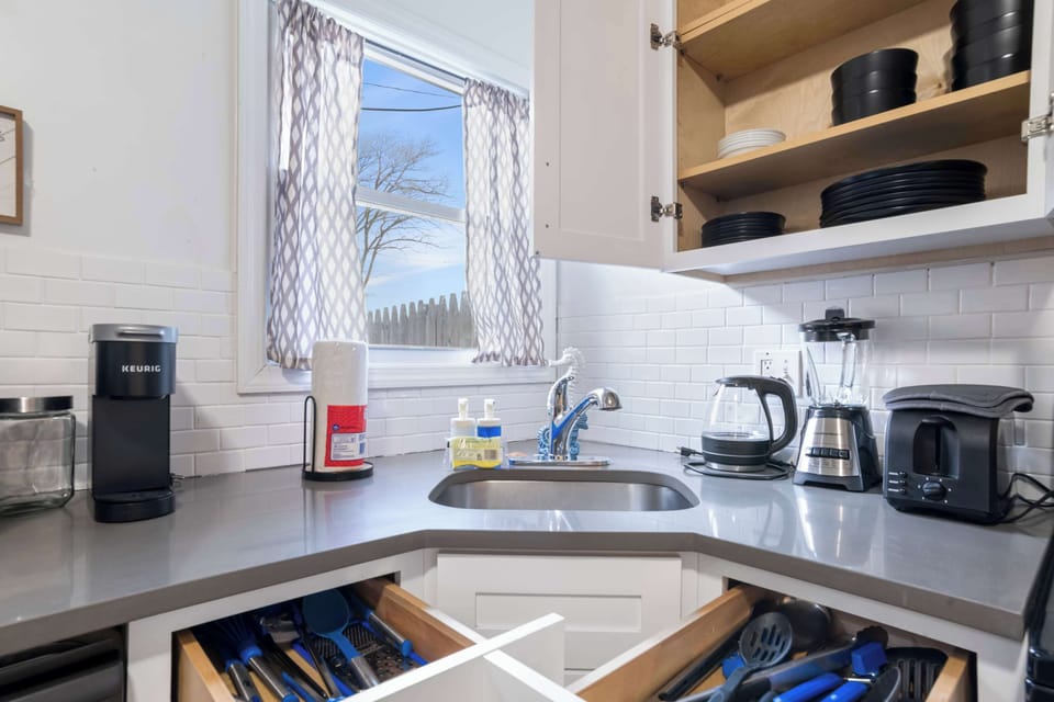 Kitchen Amenities 