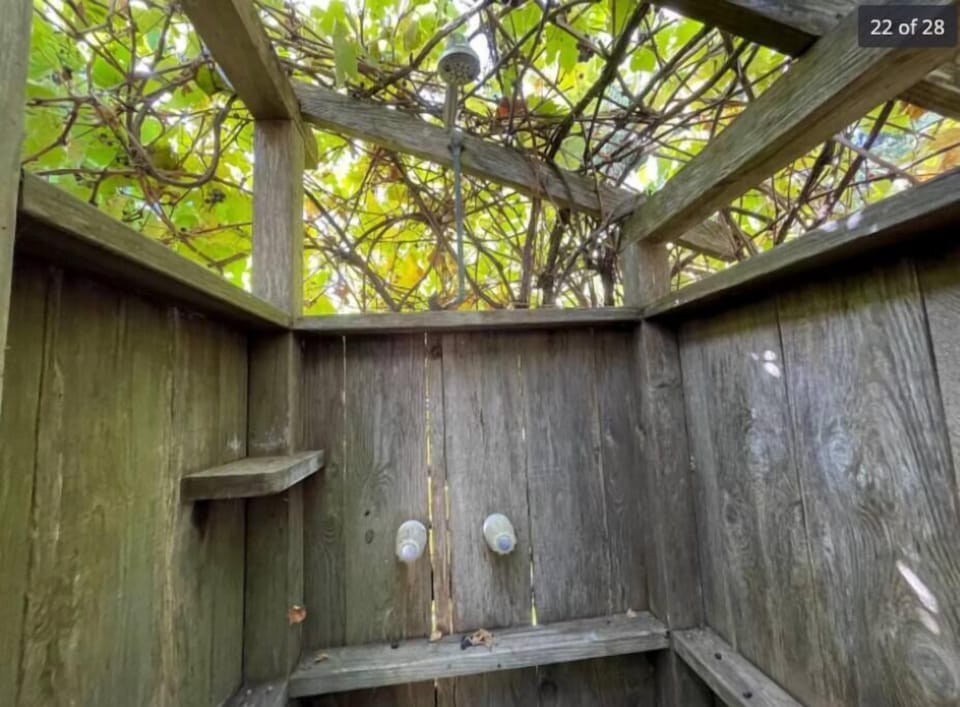 Outdoor Shower to enjoy
