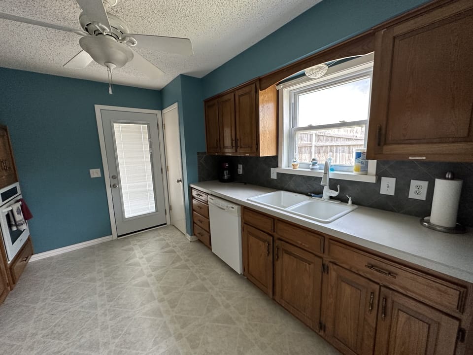 Fully equipped kitchen with everything you need for cooking and baking.  