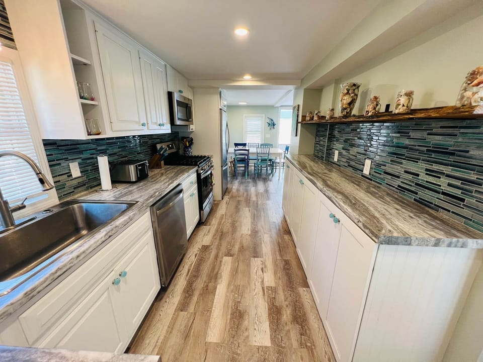 Kitchen is connected wih dinning table