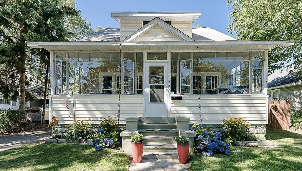 Welcome to the Harding Hideaway!