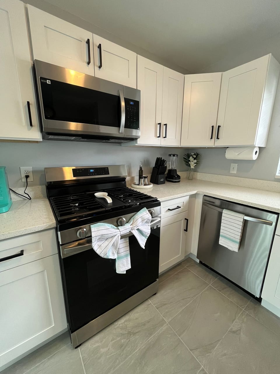 New Kitchen-Microwave