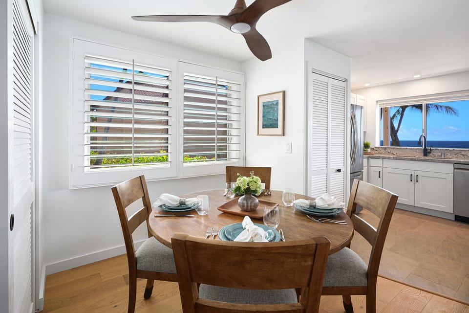Inside dining for 4