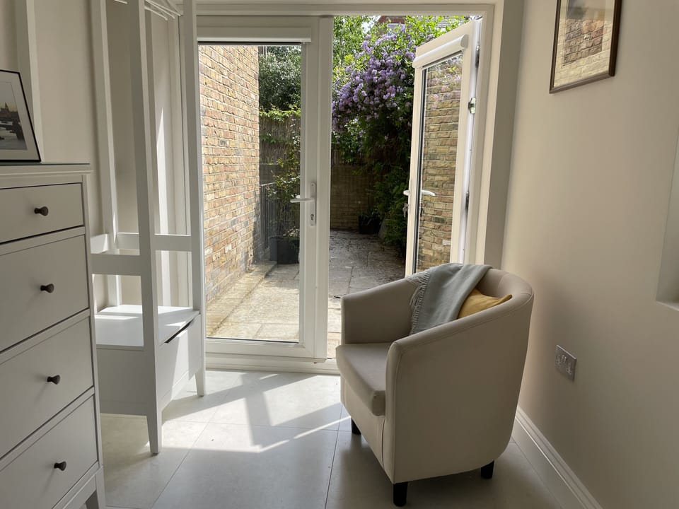 Bedroom with view to garden 