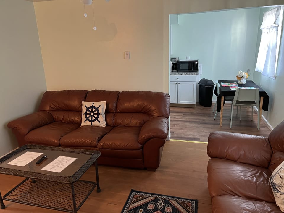 Couch, Furniture, Indoors, Living Room, Floor