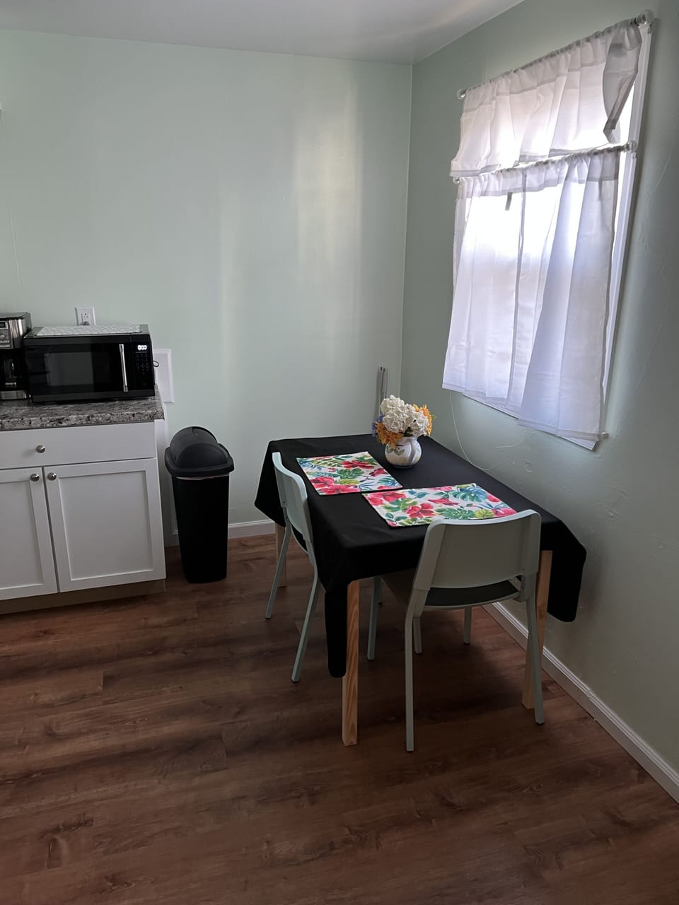 Floor, Flooring, Indoors, Hardwood, Desk