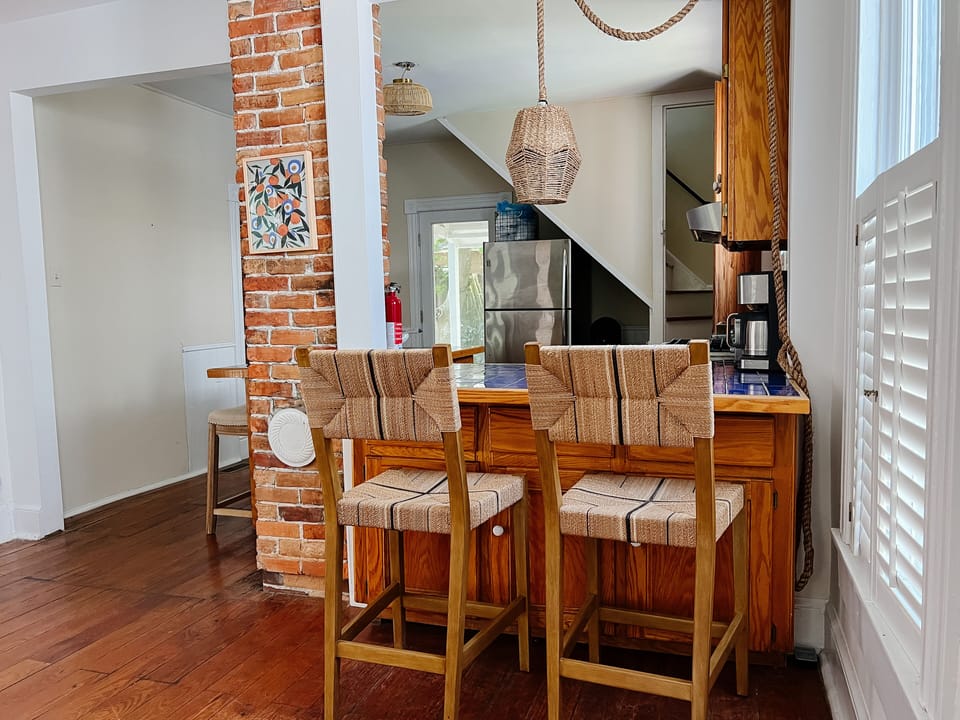 Extra seating in the kitchen around the bar