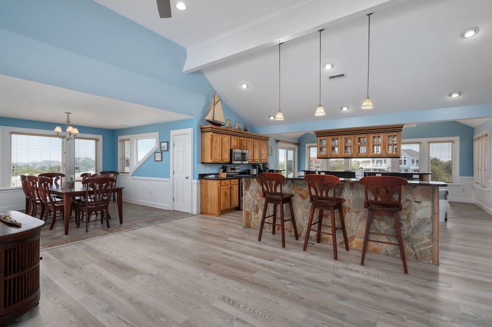 WH260: Atabey | TL Kitchen & Dining Area