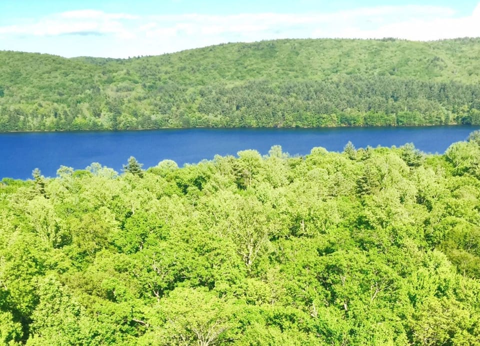BARKHAMSTED RESERVOIR (12 MIN AWAY)