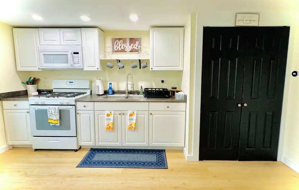 Kitchen and Laundry