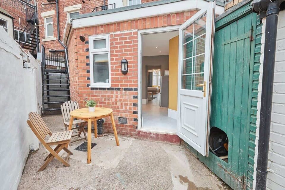Northville Arrifana, Whitley Bay - Host & Stay