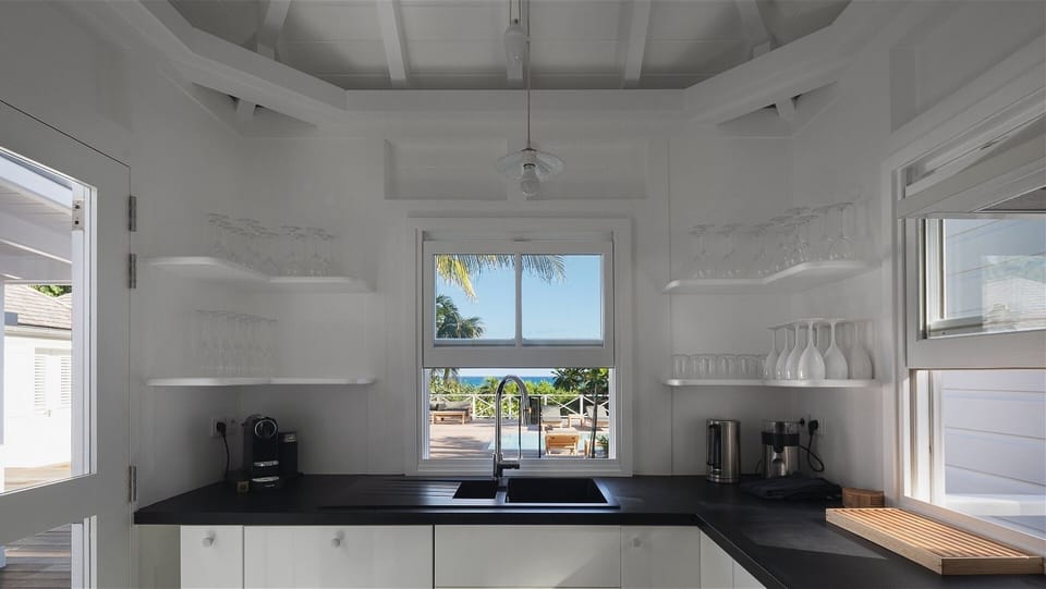 Kitchen & Dining Area
