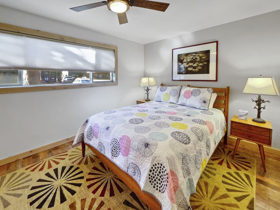 1606944579613fourth__matthew@familytimevacationrentals.com00096_br_7_br_8_br_9_br