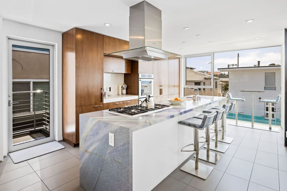 3rd Floor Kitchen