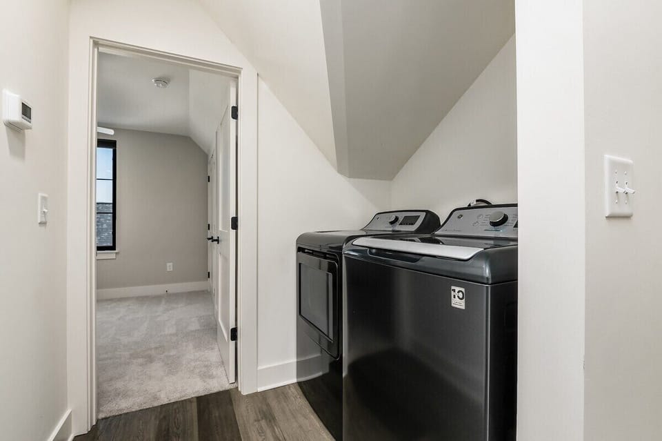 3rd floor laundry