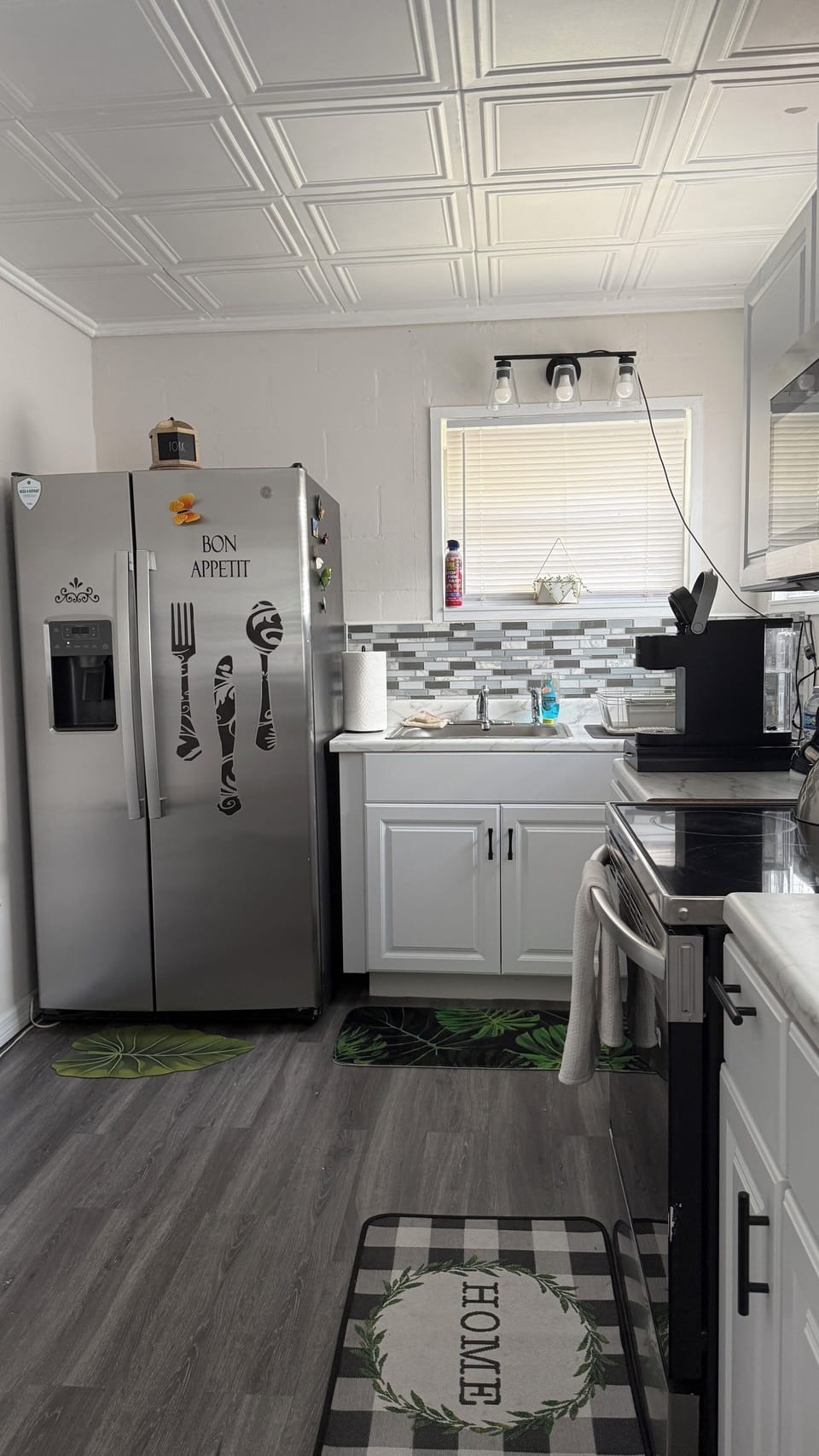 Full equip kitchen 