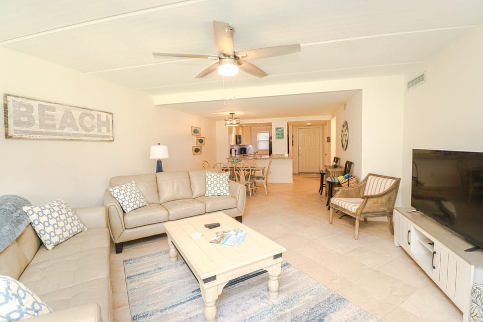 St. Augustine Beach Rentals Living Room