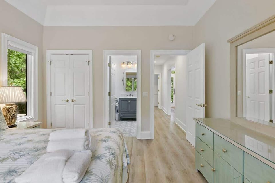 Downstairs King Suite