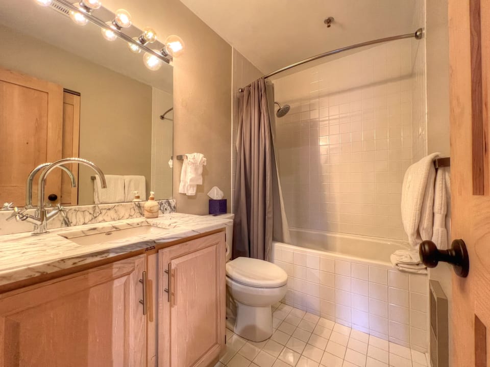 Emmons #328-A, Crested Butte Vacation Rental - Emmons #328-A, Crested Butte Vacation Rental