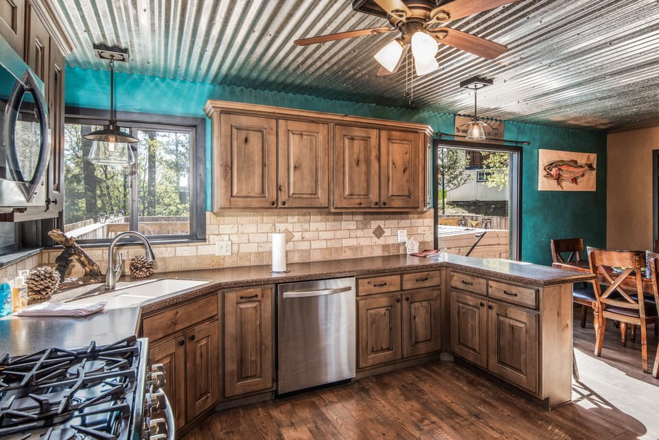 Full Kitchen