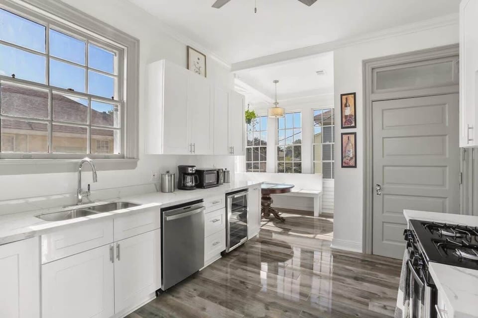 Sunny Kitchen