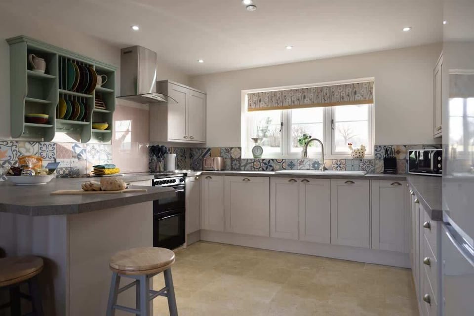 Well equipped kitchen
