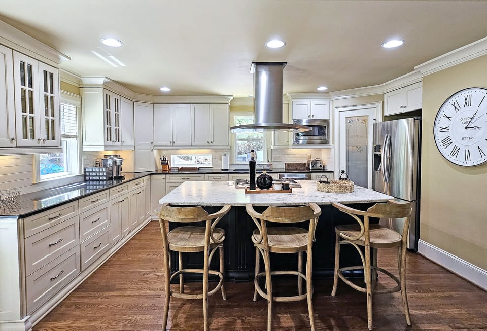 Gourmet island for cooking and additional seating 