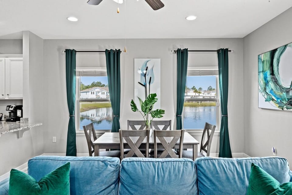 Enjoys lake views from every room! Spacious dinning area.