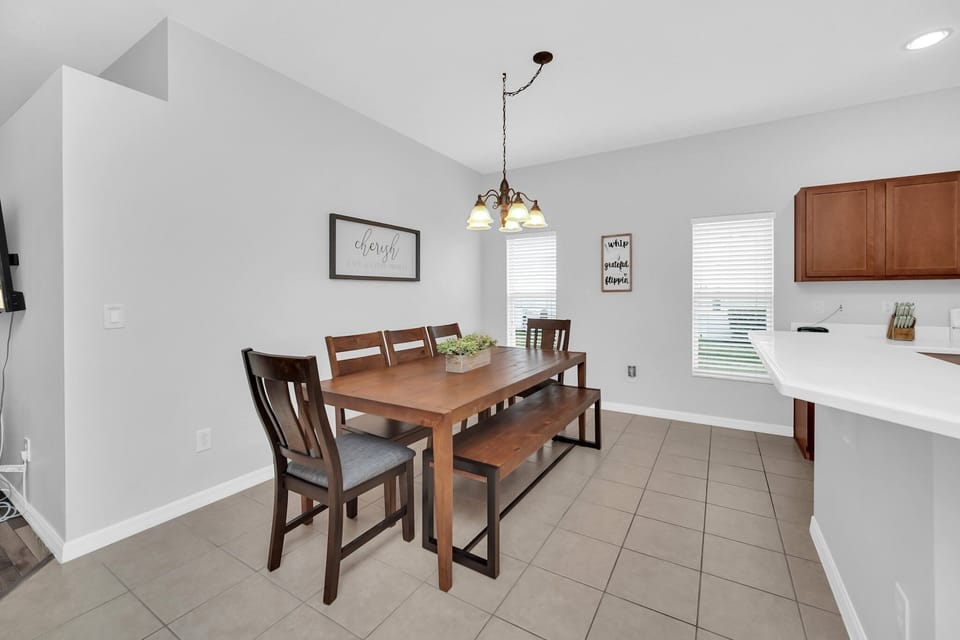 872SussexDr_12