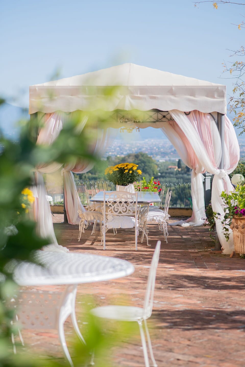Activities, Amenities, Balcony / Terrace / Patio, Building Exterior, Facilities, Pool, Spring, Summer, Wellness