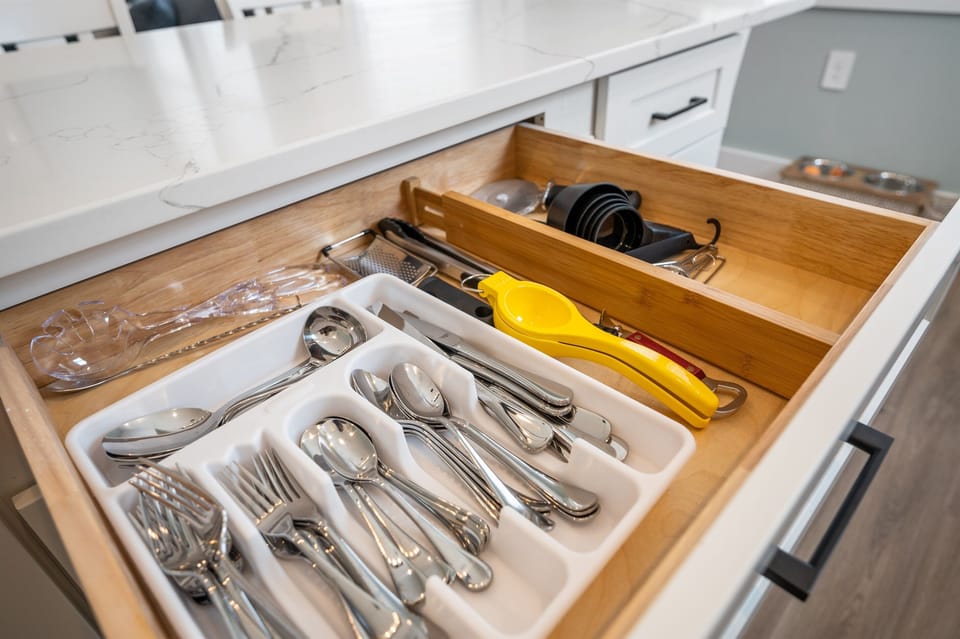 Full set of silverware and gadgets