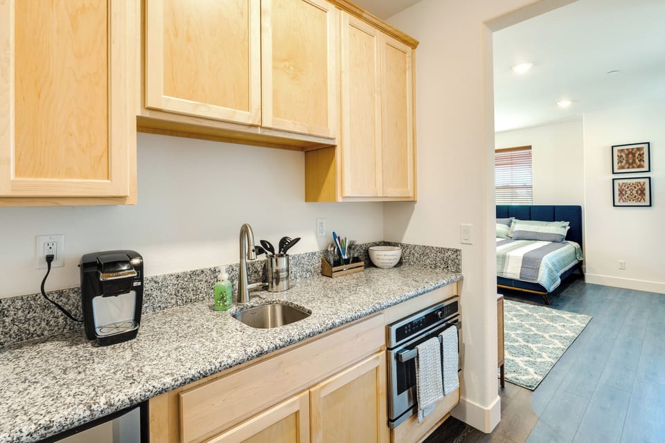 Kitchenette | Keyless Entry