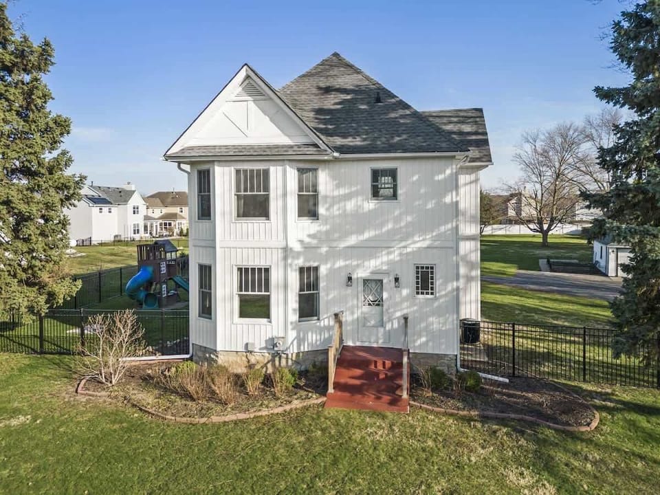 Welcome to this farmhouse that is perfect for business or family trips. Enjoy the wonderful backyard oasis with an in ground pool, children's playset and entertaining space. Step inside and be amazed by the character of the home and modern finishes. 