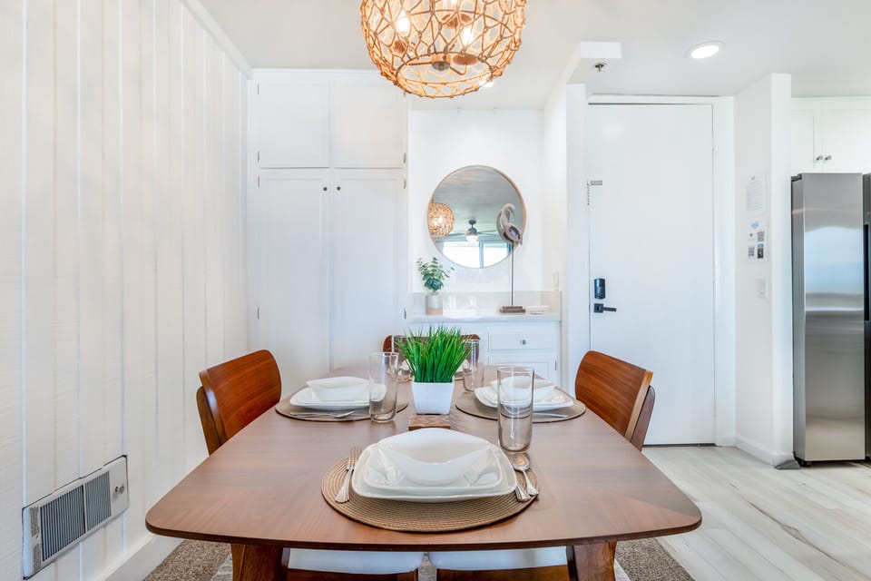 Dining area for 4
