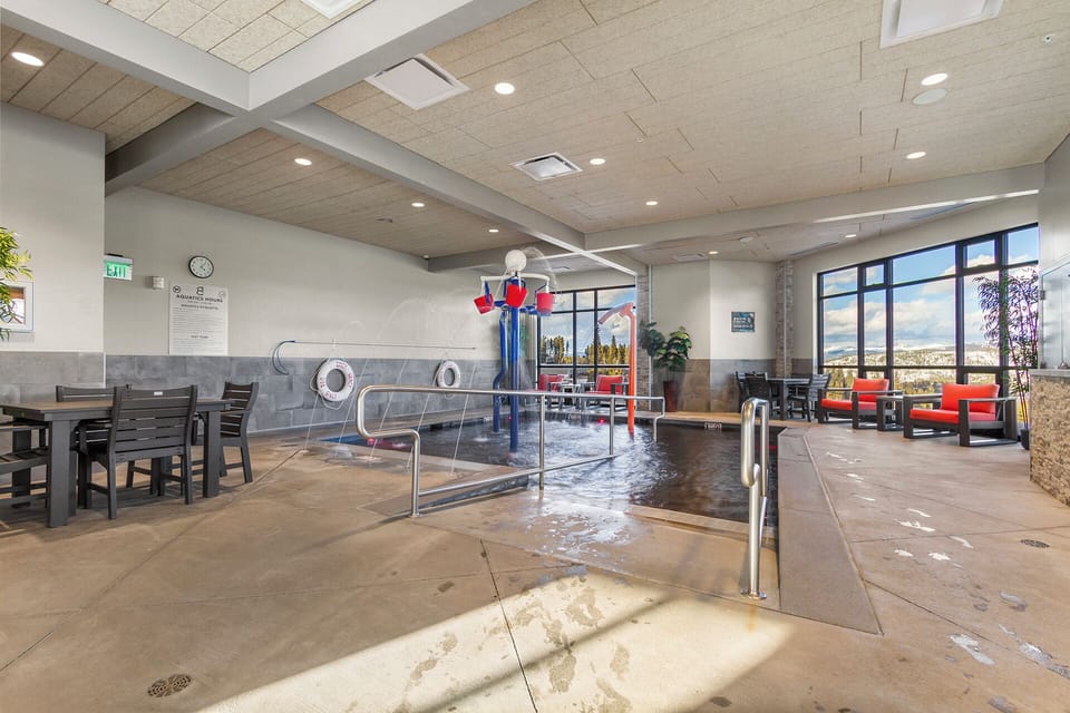 Children's indoor pool area