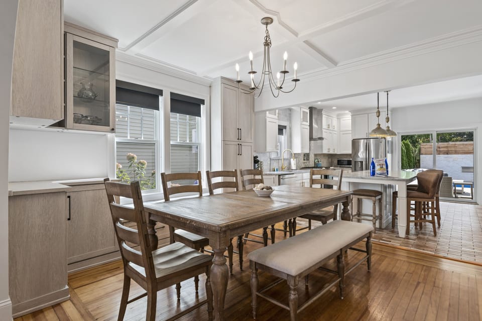 Dining area with seating for 8
