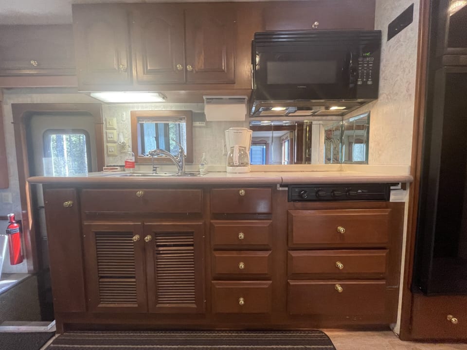 Kitchen, sink, New Convection/Microwave Oven and Gas Stove Top