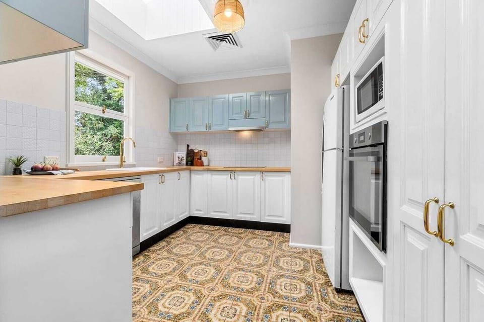 THE KITCHEN