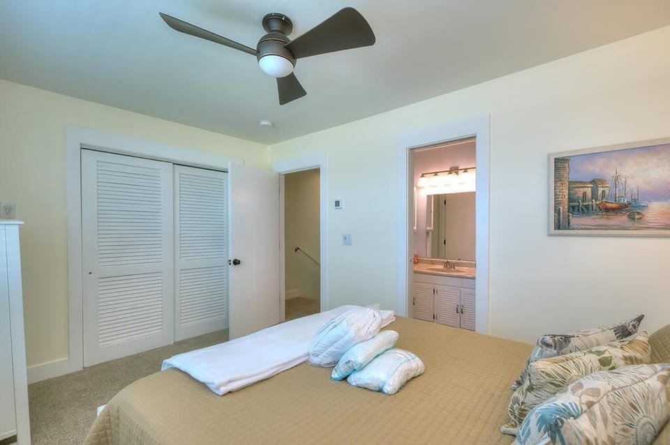 Bedroom 
GW 5.2.23 25