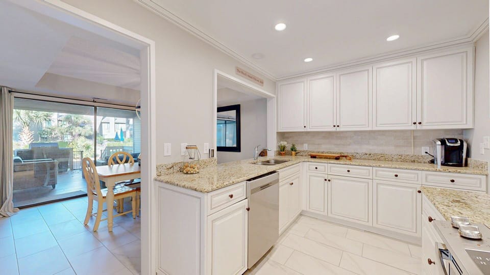 Fully Stocked Kitchen