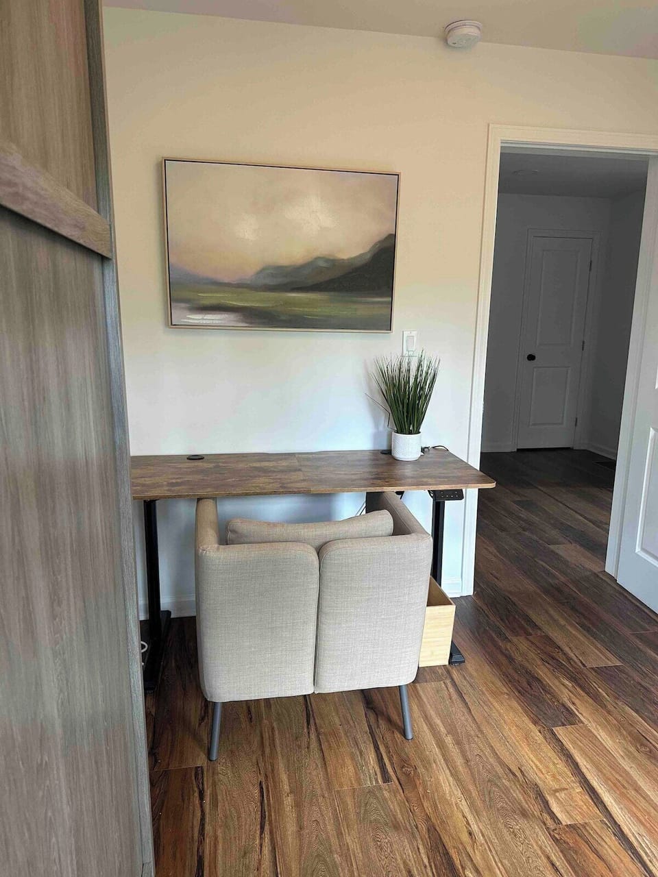 Big Creek Room Standing Desk